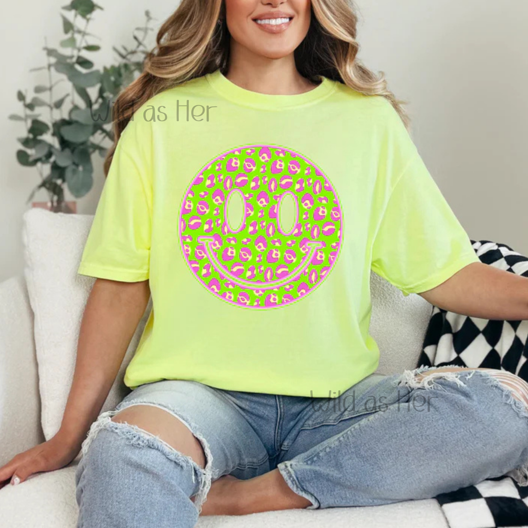 Green/Pink Leopard Smiley